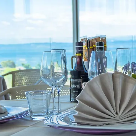 Idealazise And Village *